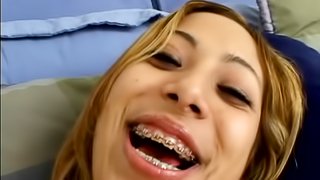 Kat shows her body and gives a great deepthroat blowjob