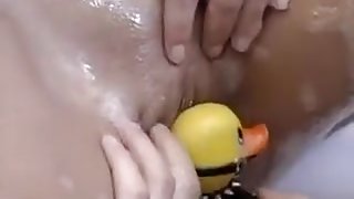 Blowjob in the bathtub