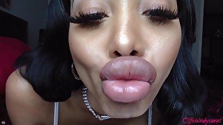 Silicone Lips and Big black tits on Ebony Camgirl - monster boobs