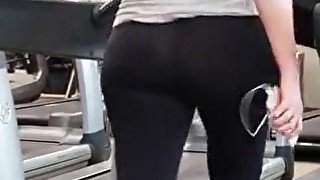 Candid Arabic Gym Booty in Motion #2