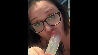 SLOPPY BLOWJOB FROM CHUBBY WEBCAM MODEL