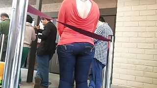 Thick Latina with bigass