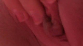 Blonde pregnant slut get masturbated by her girlfriend