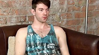 Handsome homo Harley Jordon wanks off after interview