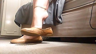 flat shoeplay with sexy anklet