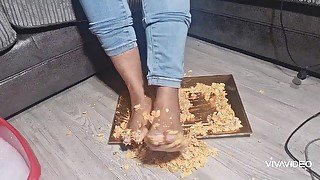 feet food crush