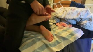 Massaging, tickling and cumming on sexy size 6  feet