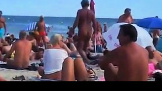 Swinger am Strand