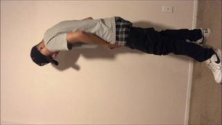 Sagging in My Room - SexySaggerYo