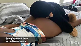 ebony blasts farts in her Teddys face