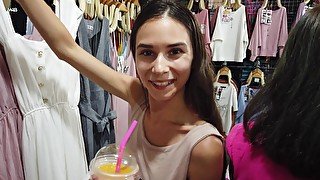 Video of amateur Lona Mia going shopping with her boyfriend