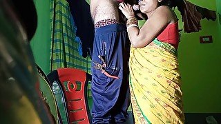 Indian bhabhi wet pussy fuck with electrician