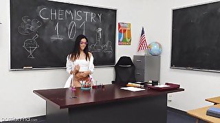 Explosive Chemistry