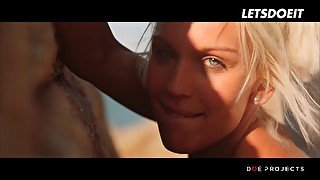 Cecilia Scott's Exotic Blowjob on the Beach - LetSDOEIT