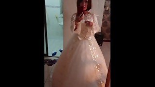 Futanari Bride was looking at mirror then show her dick