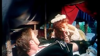 Retro video of a babe in midieval garb fucking a noble